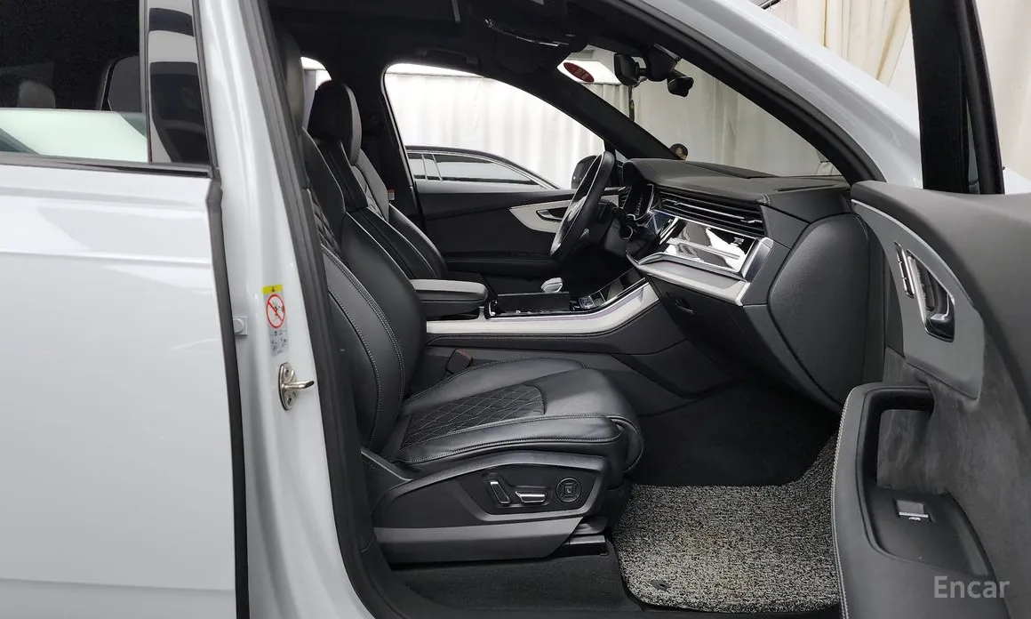 Фото 11 - Audi Q7