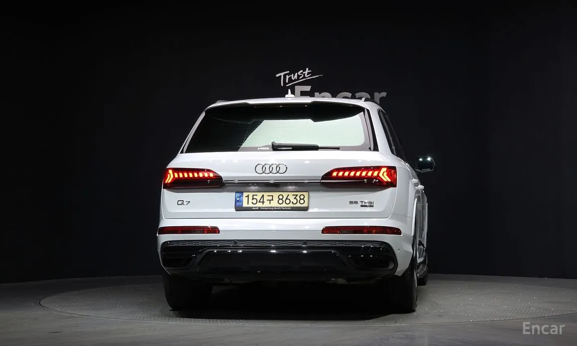 Фото 4 - Audi Q7