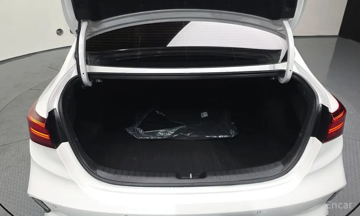 Фото 20 - Kia K3