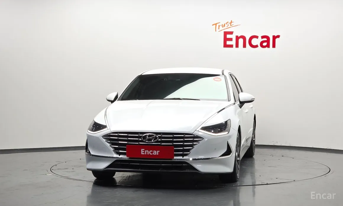 Photo 3 - Hyundai Sonata