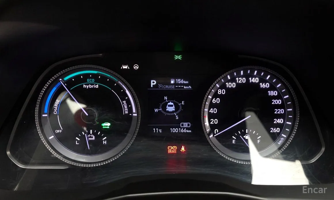 Photo 8 - Hyundai Sonata