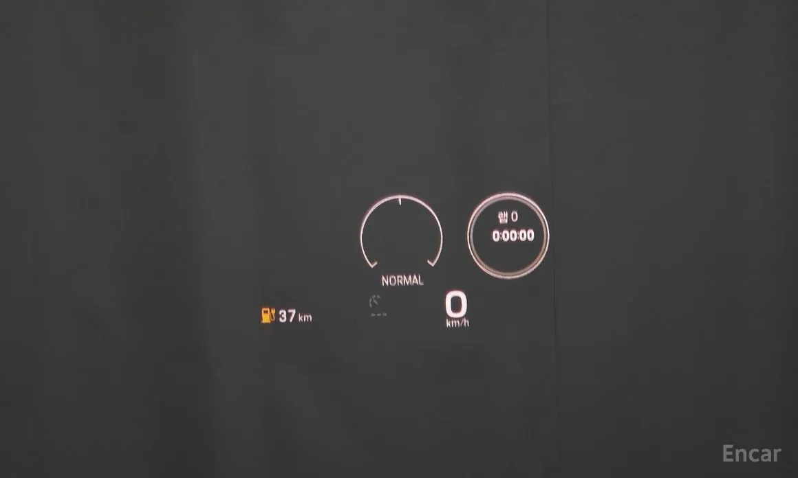 Фото 17 - Porsche Taycan