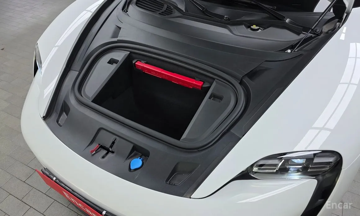 Фото 6 - Porsche Taycan