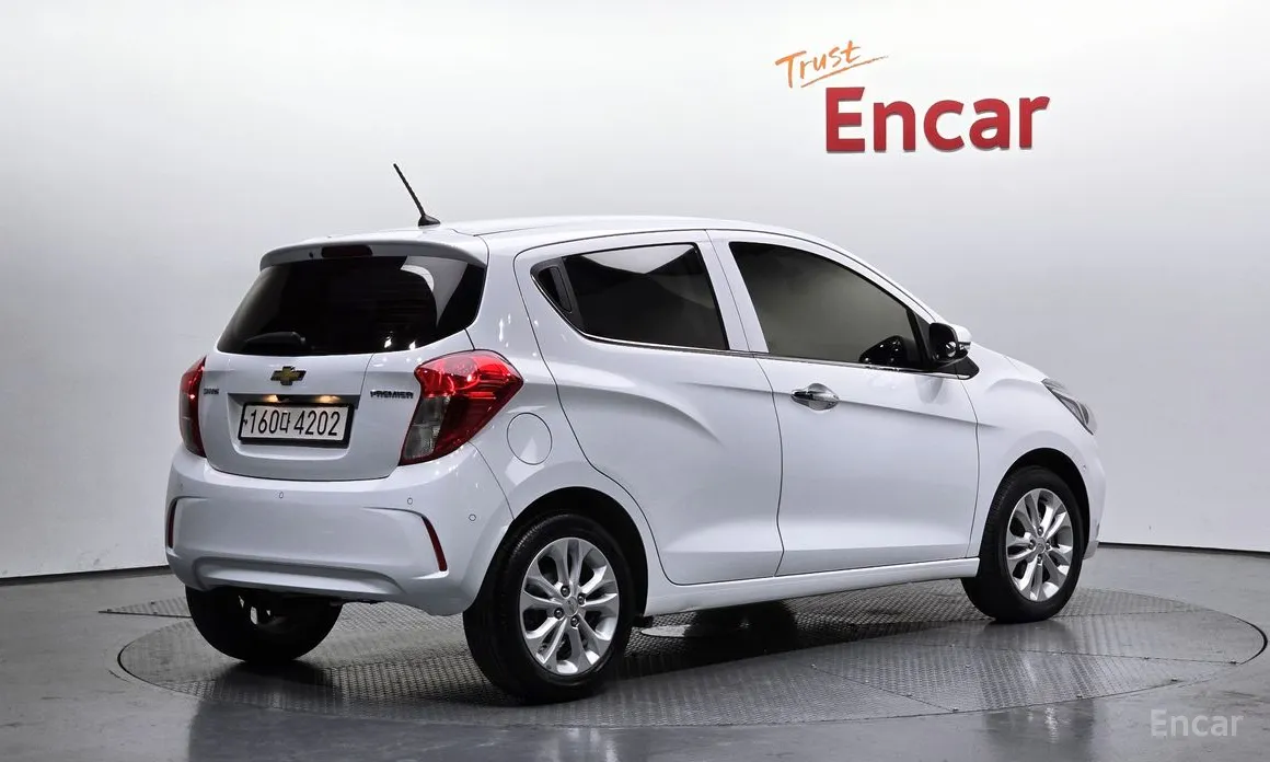 Фото 2 - Chevrolet Spark