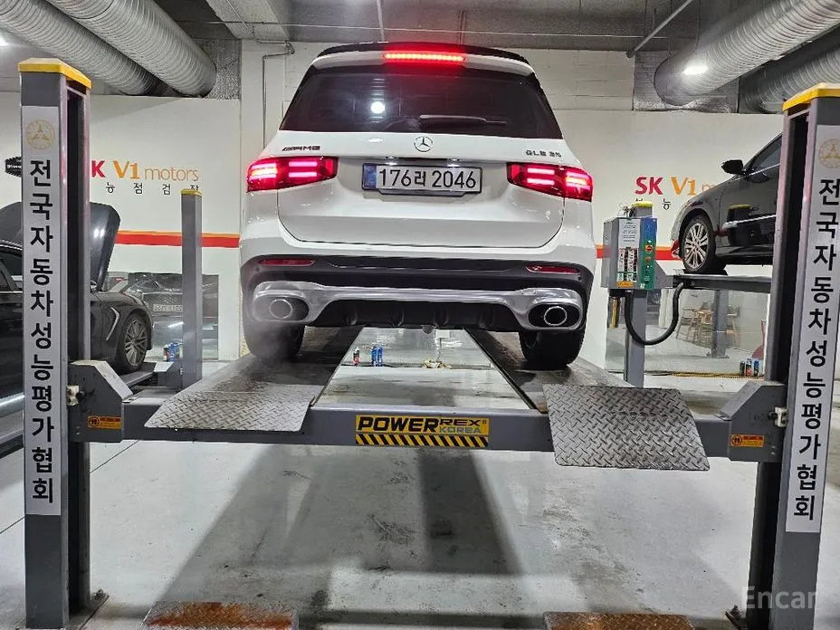 Фото 2 - Mercedes-Benz GLB-Class