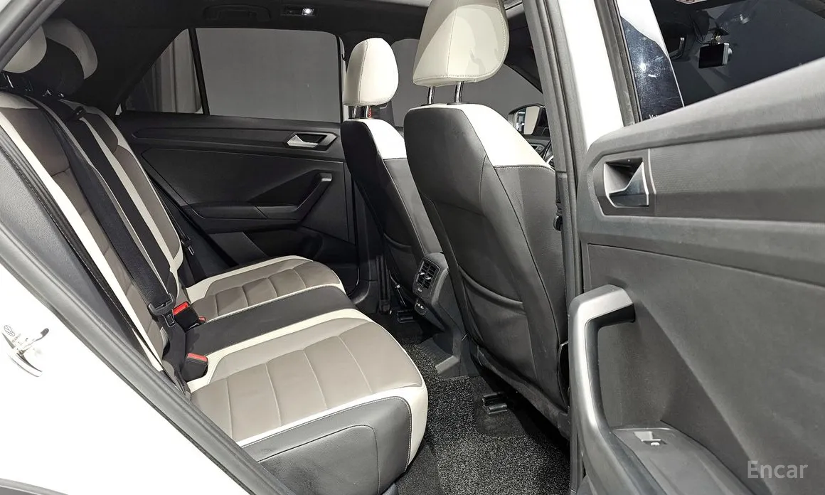 Фото 11 - Volkswagen T-Roc