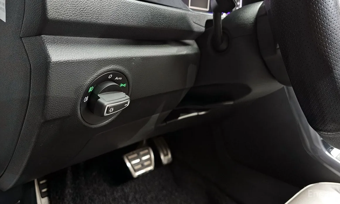 Фото 13 - Volkswagen T-Roc