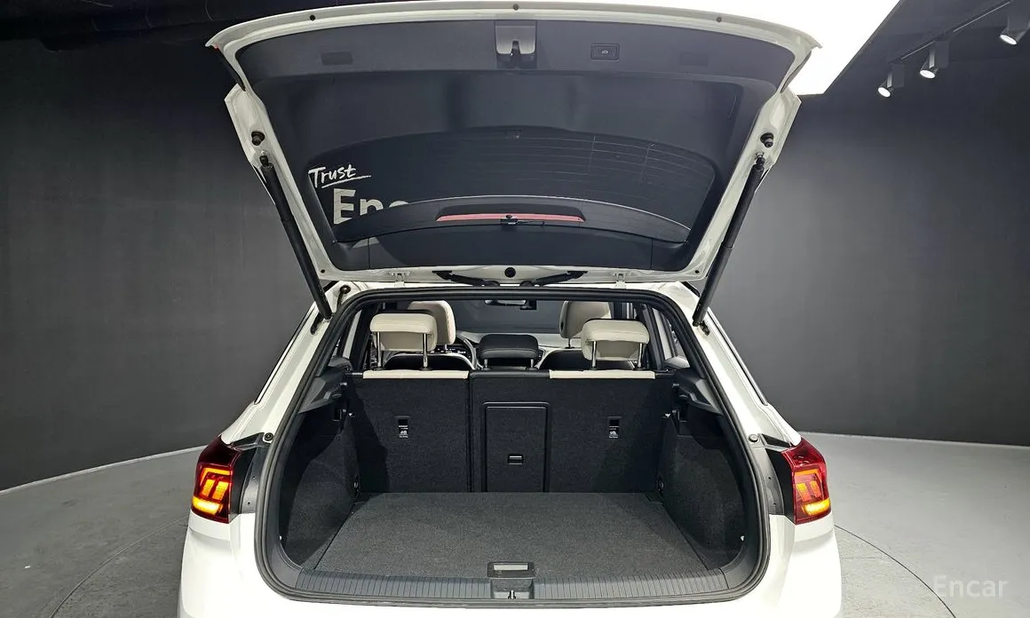 Фото 20 - Volkswagen T-Roc