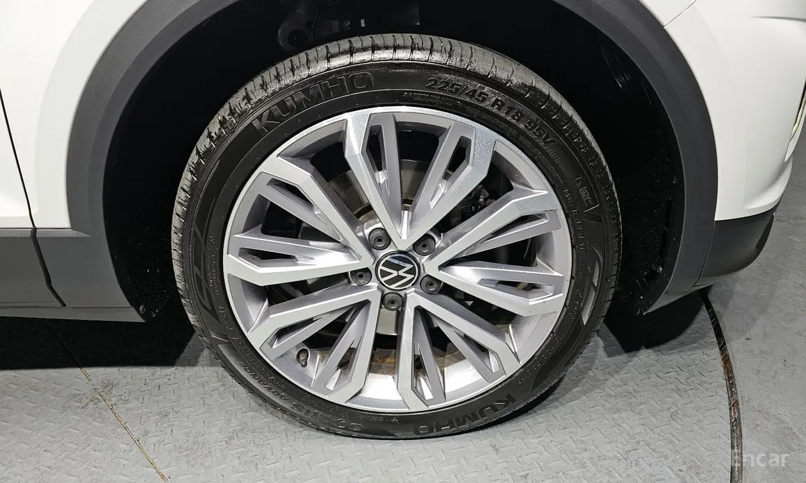 Фото 5 - Volkswagen T-Roc