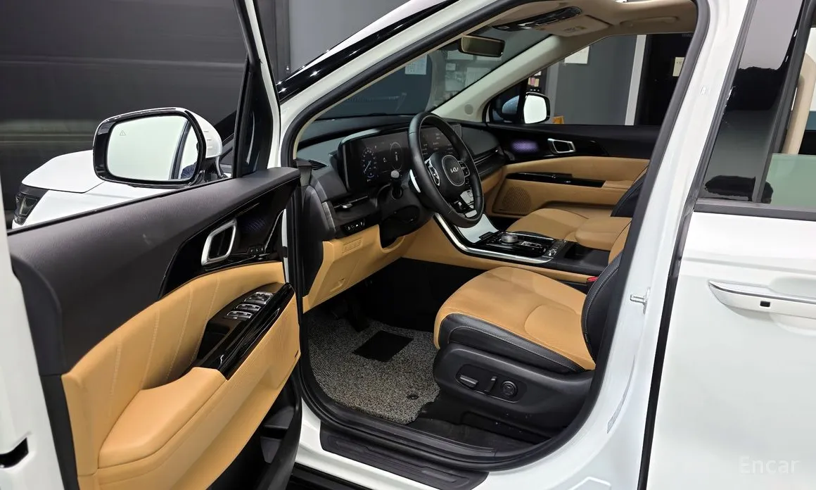 Фото 10 - Kia Carnival