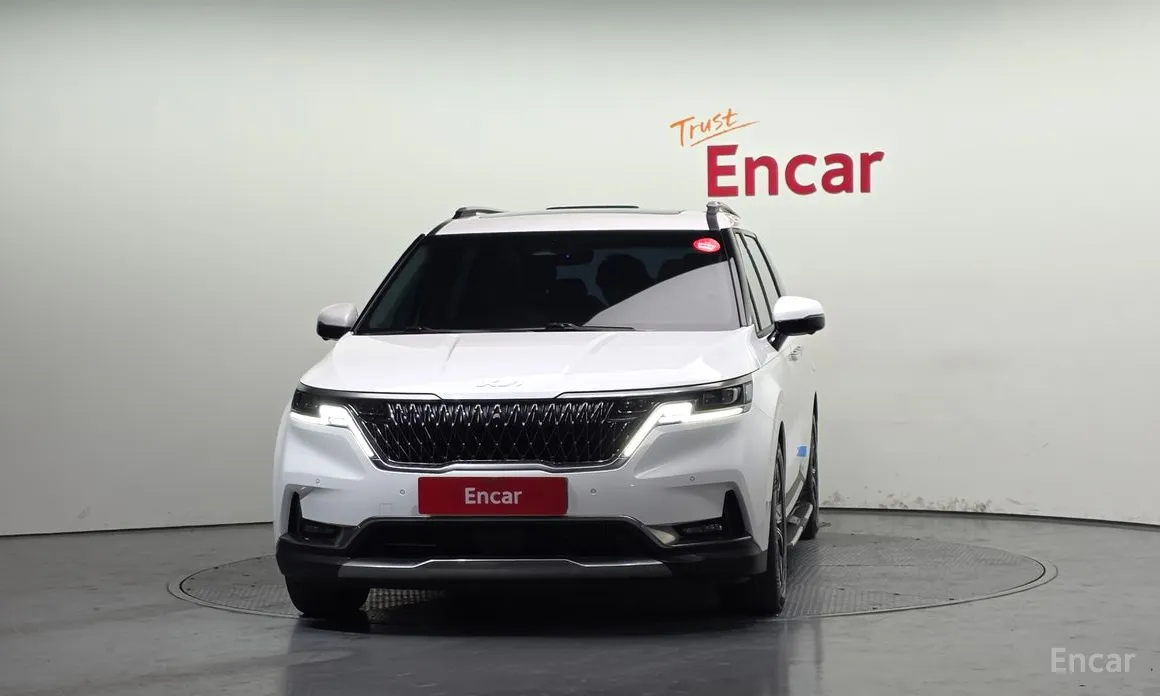 Фото 3 - Kia Carnival