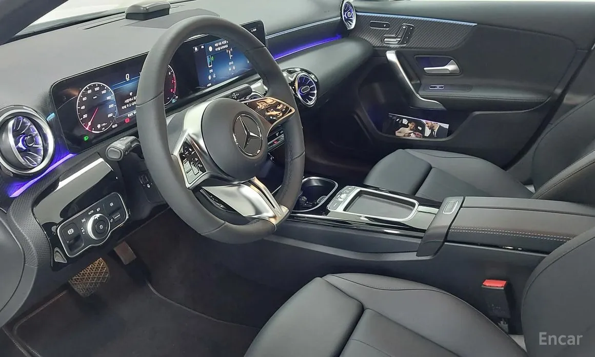 Фото 14 - Mercedes-Benz A-Class