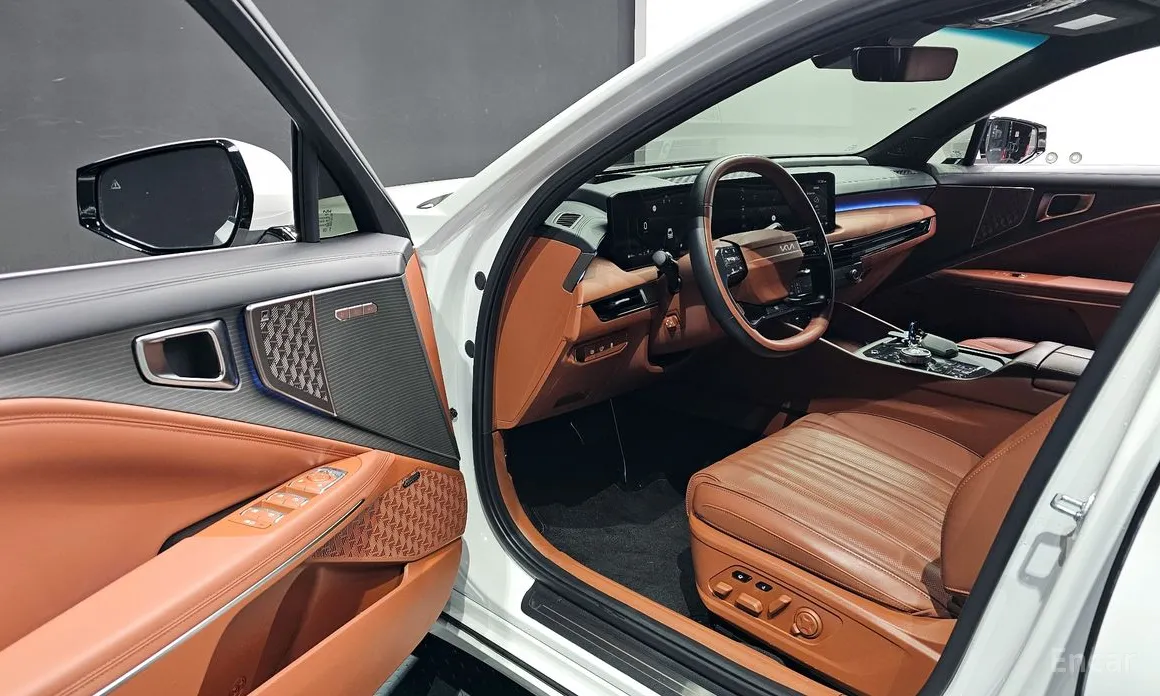 Фото 11 - Kia K8