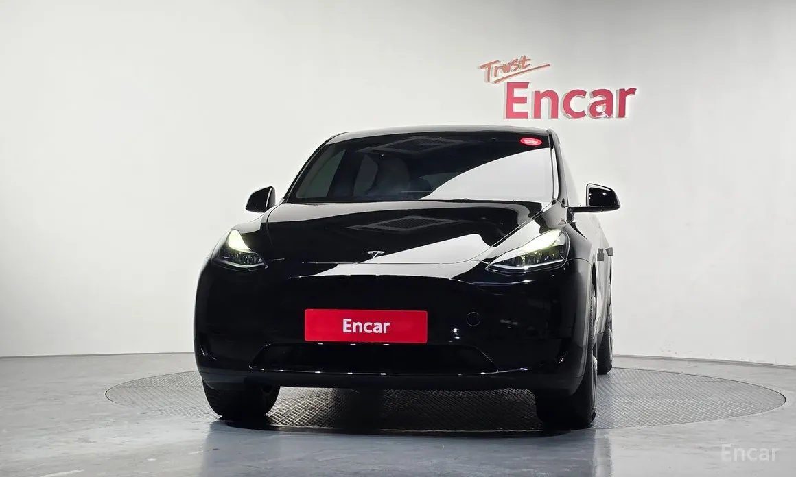 Фото 3 - Tesla Model Y