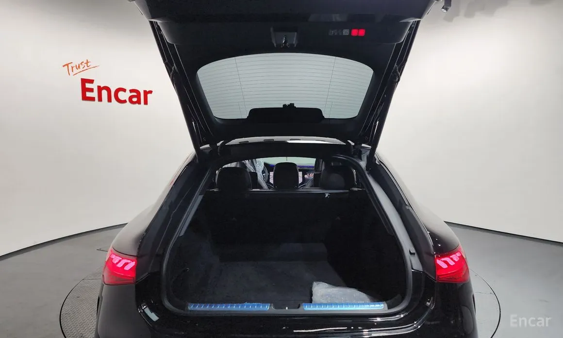 Фото 20 - Mercedes-Benz EQS