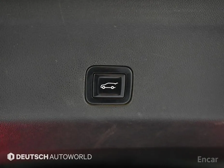 Фото 20 - Cadillac Escalade