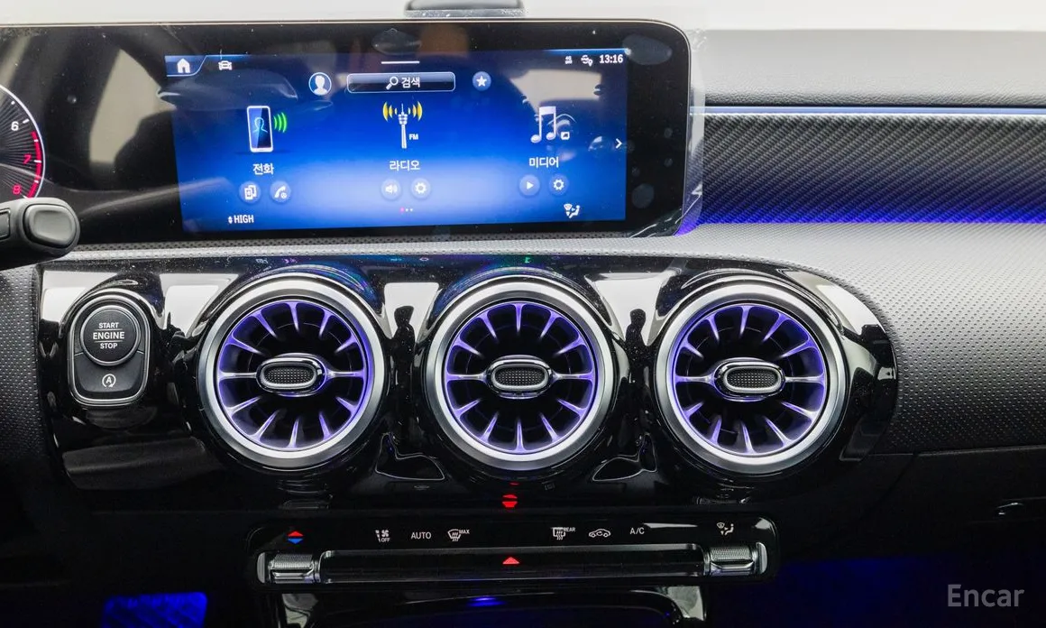 Фото 16 - Mercedes-Benz A-Class