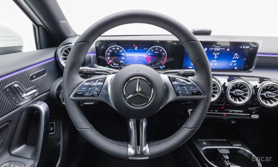 Фото 20 - Mercedes-Benz A-Class