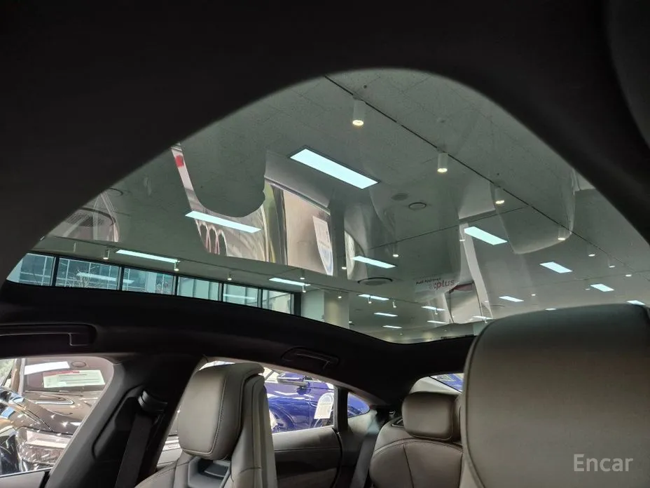 Фото 18 - Audi e-tron GT