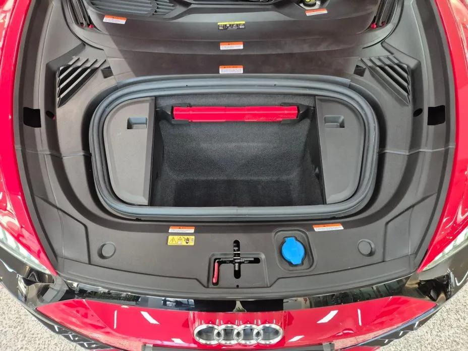 Фото 6 - Audi e-tron GT