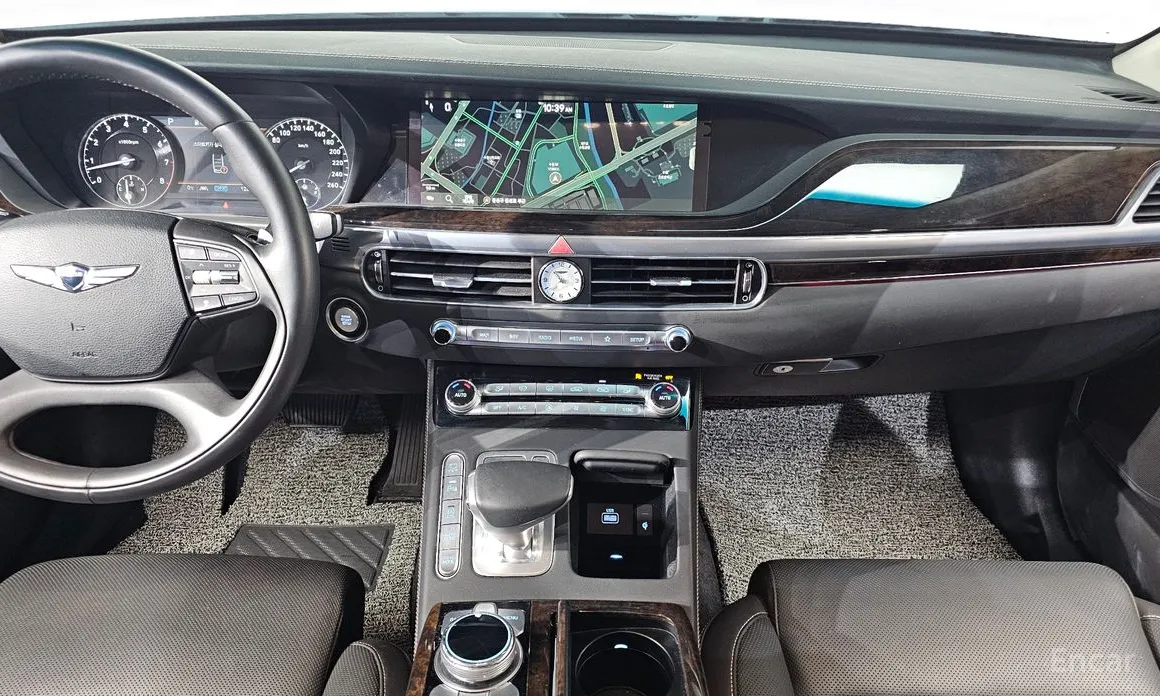 Фото 14 - Genesis G90