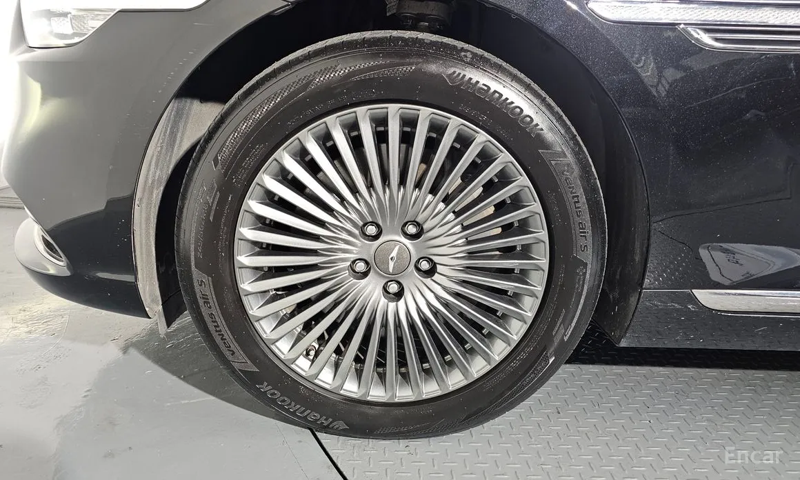 Фото 5 - Genesis G90