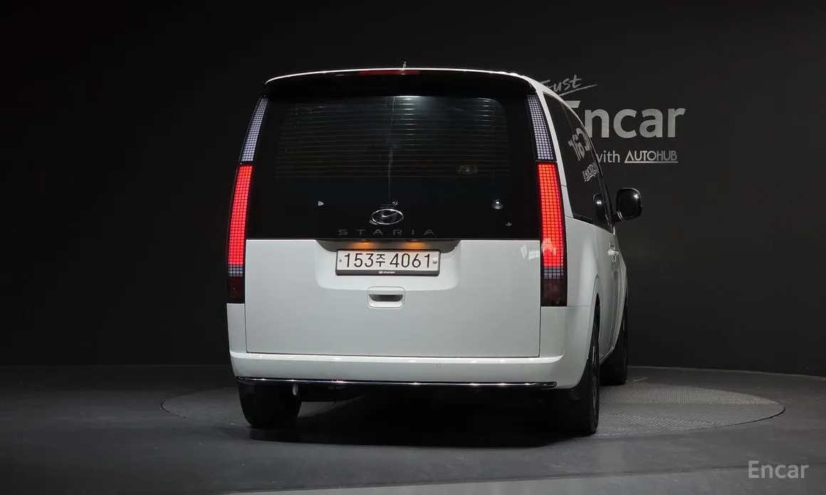 Фото 4 - Hyundai Staria