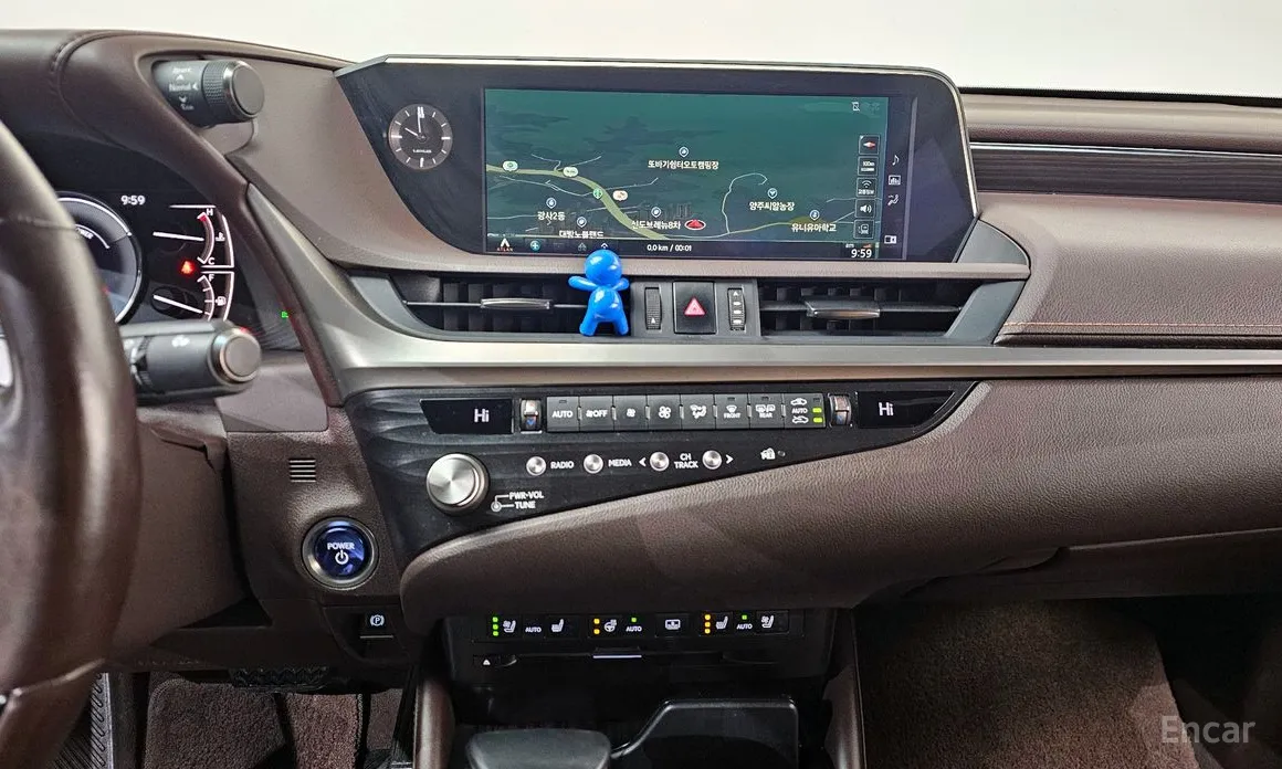 Lexus ES 2018 Luxury Plus