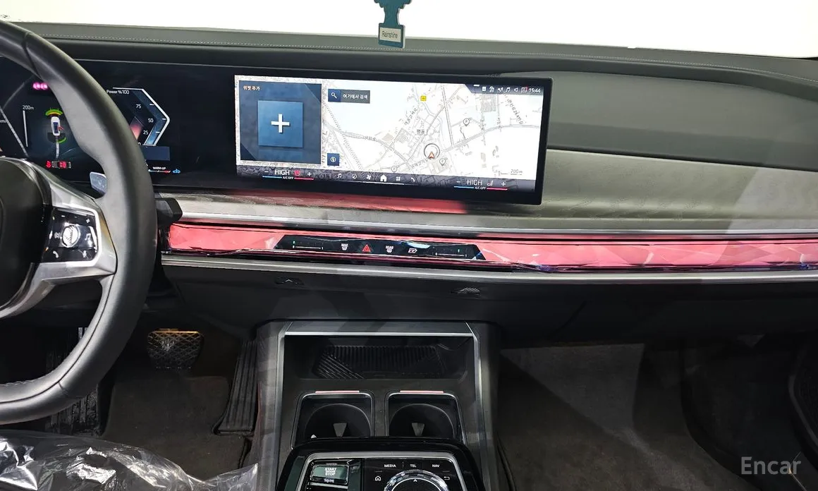 Фото 14 - BMW 7 Series