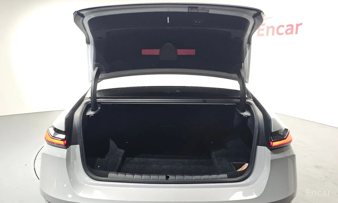 Фото 20 - BMW 7 Series