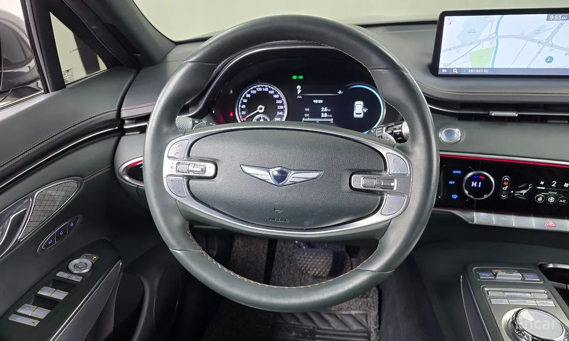 Фото 13 - Genesis GV70