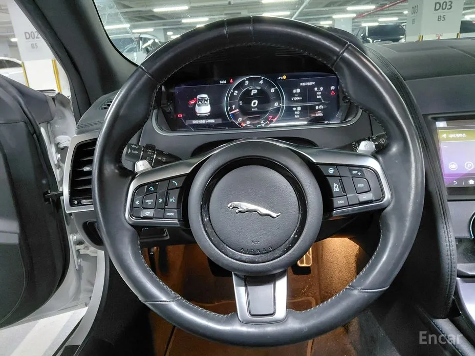 Фото 8 - Jaguar F-Type