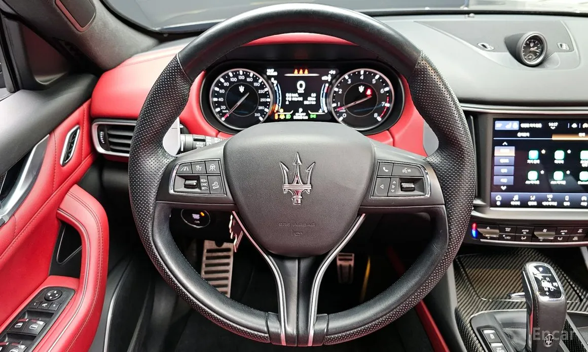 Фото 13 - Maserati Levante