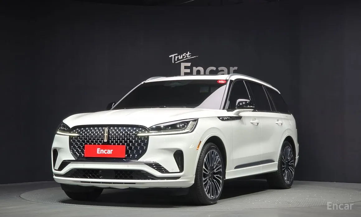 Фото 1 - Lincoln Aviator