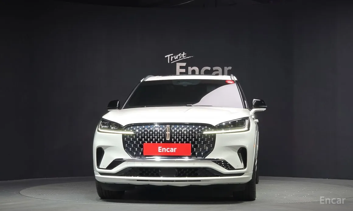 Фото 3 - Lincoln Aviator