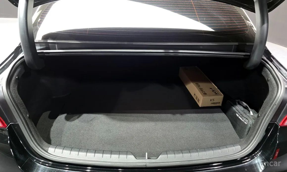 Фото 20 - Kia K5