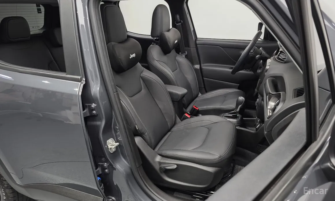 Фото 10 - Jeep Renegade