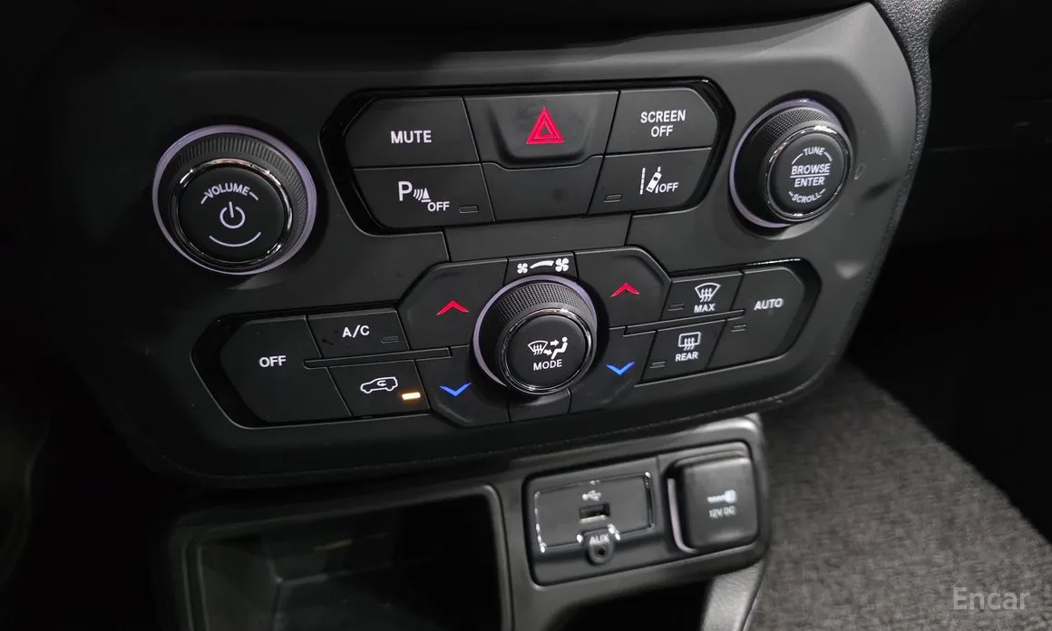 Фото 17 - Jeep Renegade