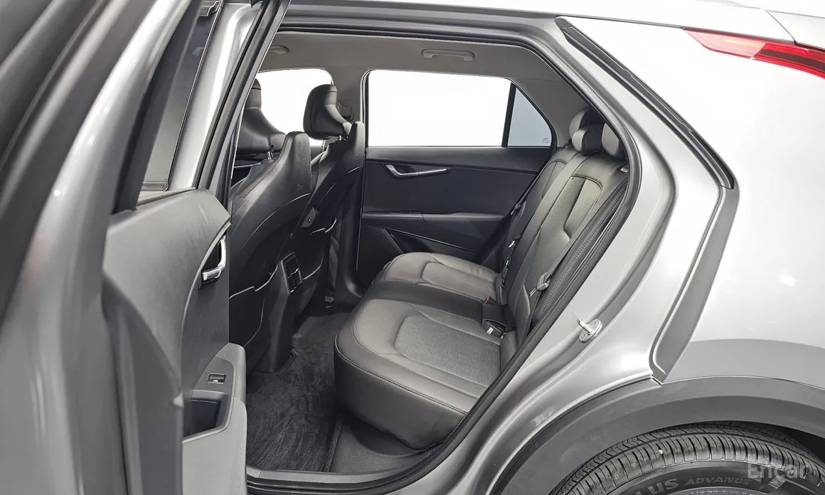 Фото 11 - Kia Niro