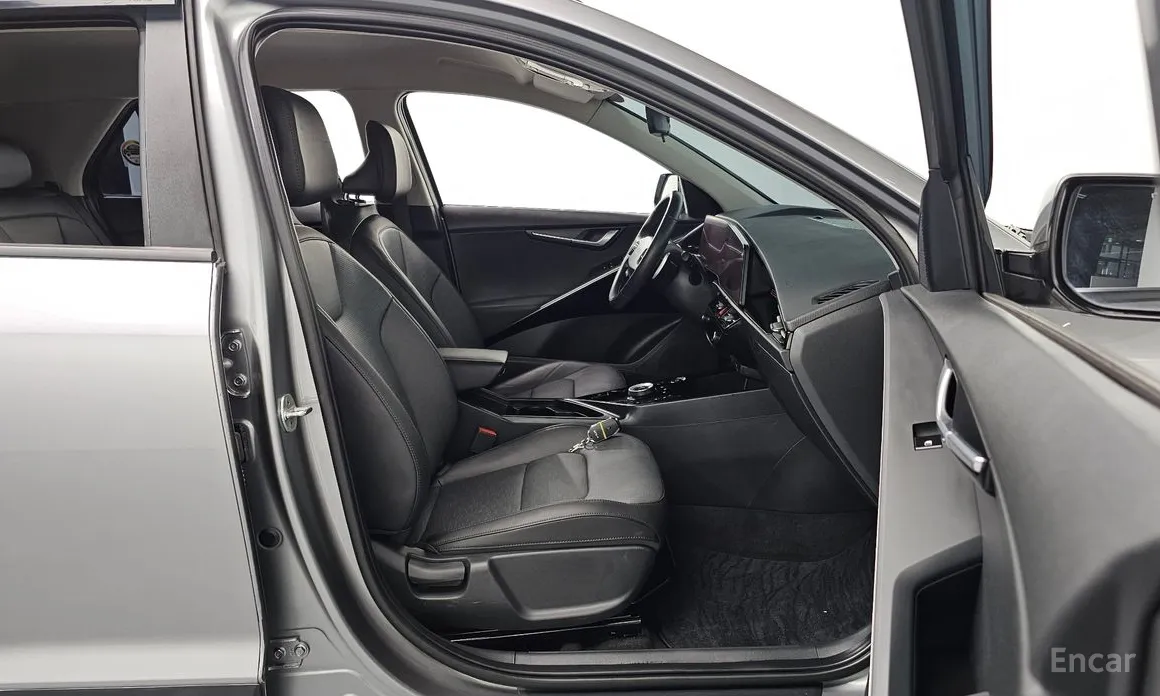 Фото 12 - Kia Niro