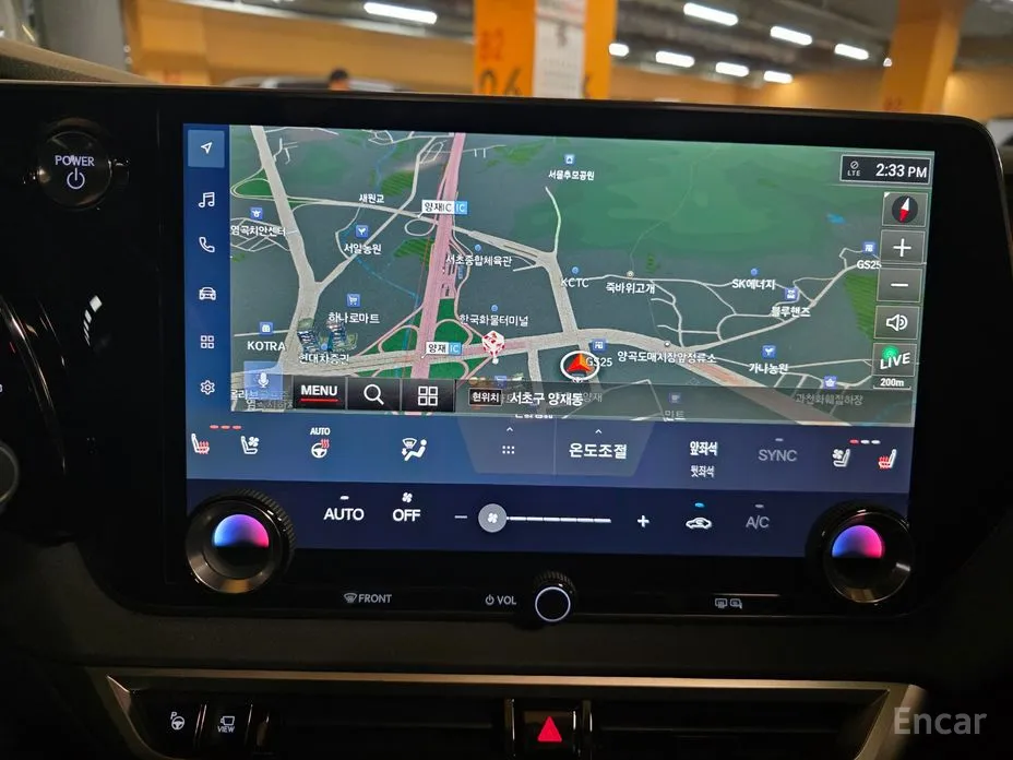 Фото 11 - Lexus RX