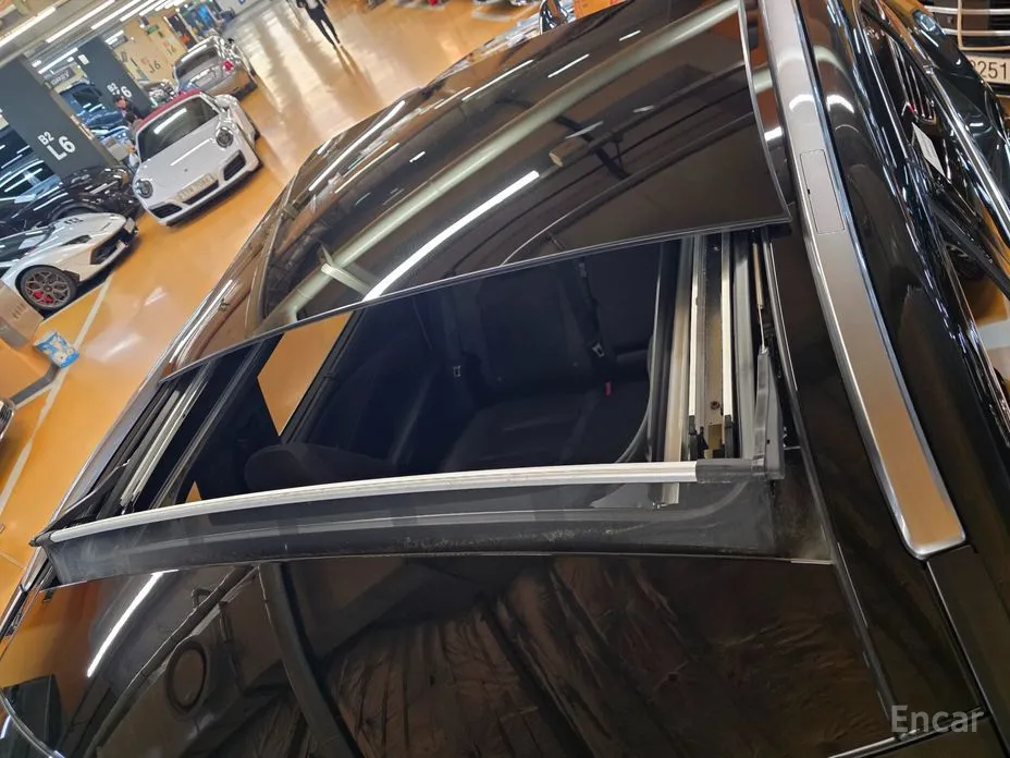 Фото 18 - Lexus RX