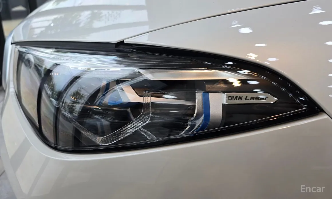 Фото 5 - BMW 8 Series