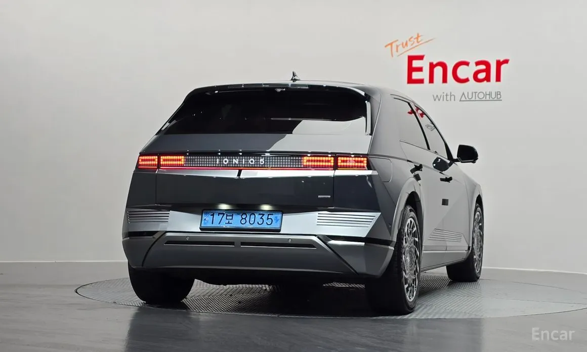 Photo 4 - Hyundai Ioniq 5