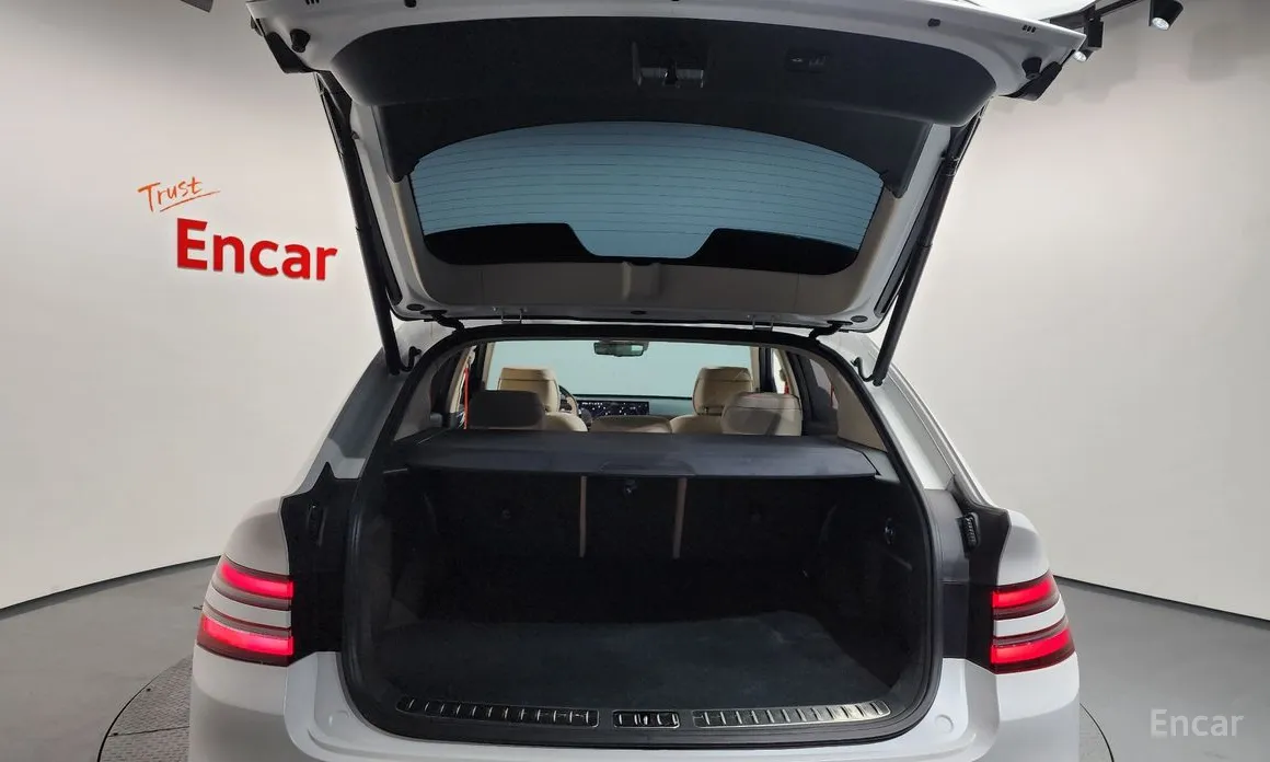 Фото 20 - Genesis GV80