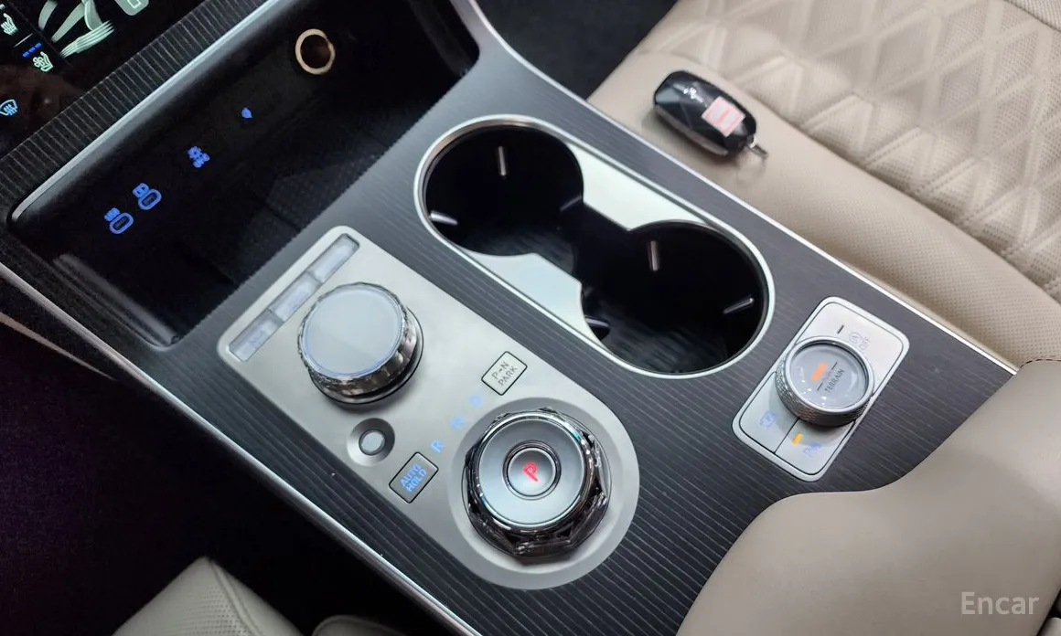 Фото 9 - Genesis GV80