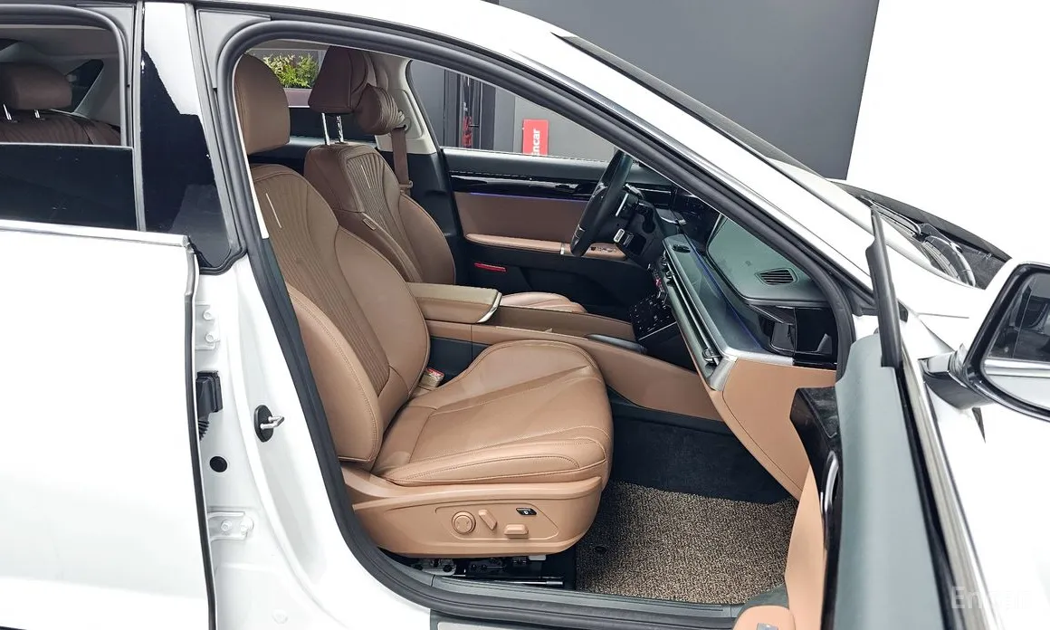 Фото 11 - Hyundai Grandeur