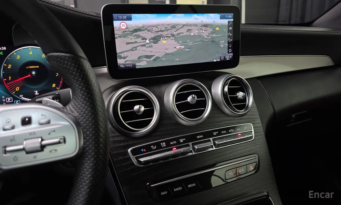 Фото 14 - Mercedes-Benz C-Class