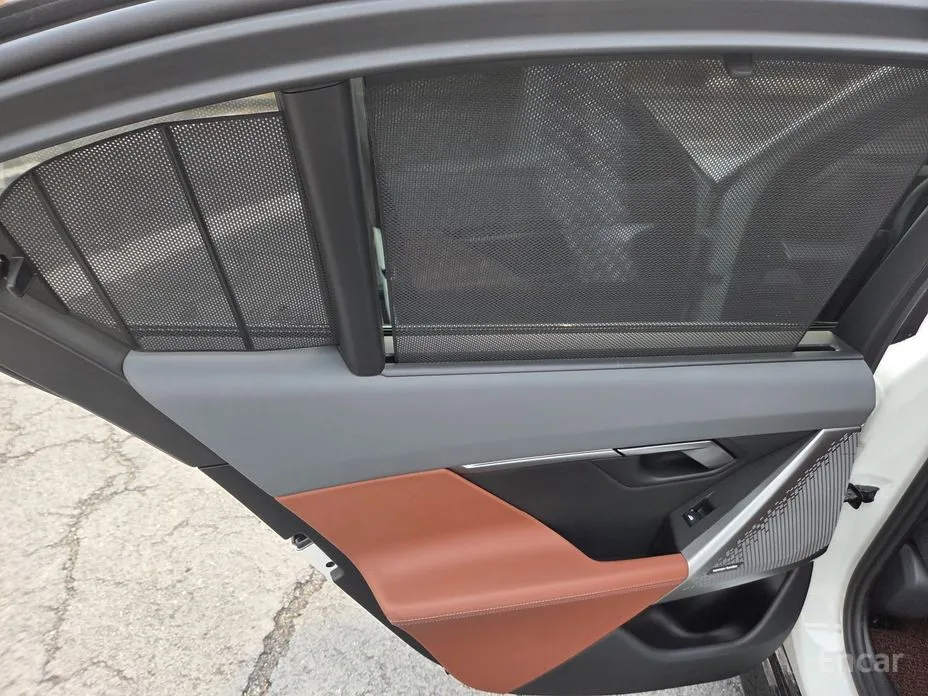 Фото 18 - BMW 5 Series