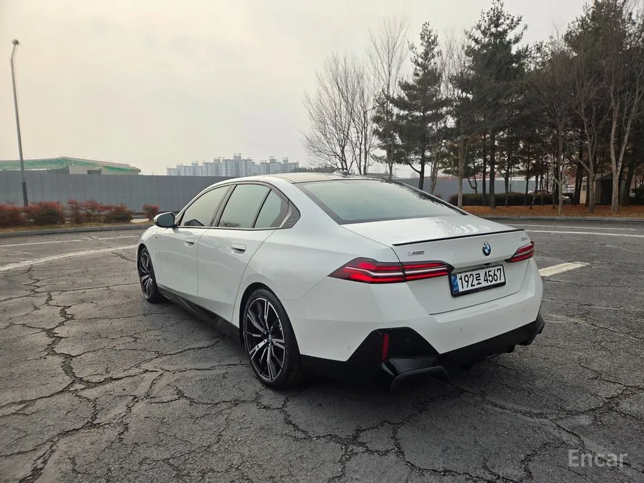 Фото 3 - BMW 5 Series